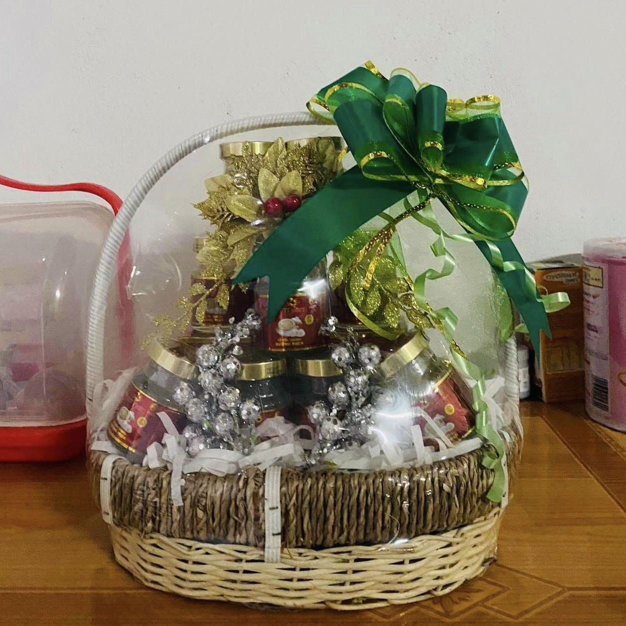 Là sản phẩm yến sào biển đảo Việt Nam cao cấp được sản xuất và chế biến theo quy trình chưng cất Yến Tổ cổ truyền & công nghệ hiện đại.